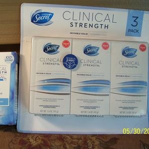 4> SECRET Clinical Strength Deodorant Inv Solid